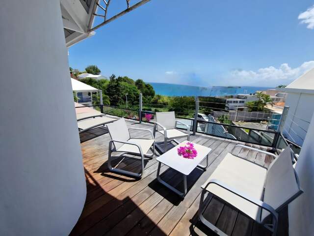 VUE MER PANORAMIQUE VILLA  PLAGE A PIED PISCINE GARAGE — photo du bien