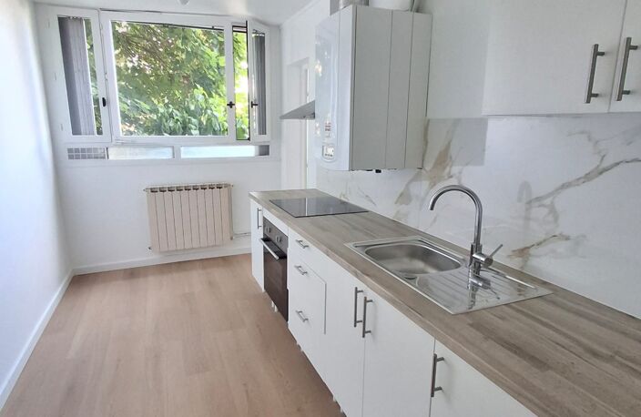 Beau T2 de 55 m² avec terrasse, lumineux et entièrement rénové à ANGLET (64) — photo 3