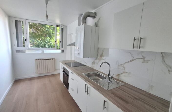 Beau T2 de 55 m² avec terrasse, lumineux et entièrement rénové à ANGLET (64) — photo 4