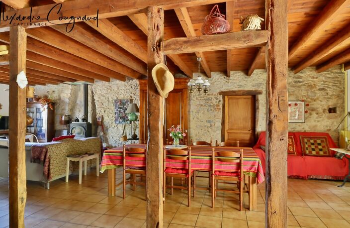 Soual (81) — Corps de ferme 187 m², 6 chambres, dépendances 440 m², terrain 9 800 m² — photo 3
