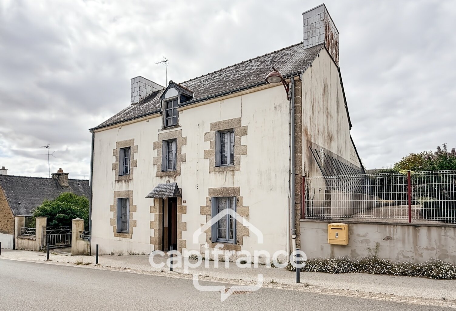 À VENDRE – MAISON À RÉNOVER AVEC DÉPENDANCE À GUELTAS (56920) — photo 1