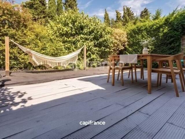 SITUÉE AU MANS PROCHE ZONE NORD - 3 CHAMBRES AVEC GARAGE ET JARDIN — photo du bien
