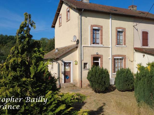 Maison dans un hameau calme, 4 chambres sur un terrain de 246 m² — photo du bien