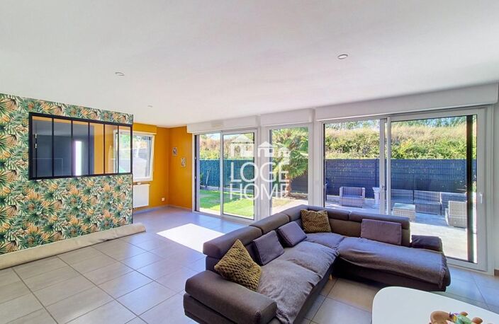 PLAIN-PIED INDIVIDUEL RECENT - SEJOUR DE 44M² – 3 CHAMBRES – JARDIN – SECTEUR RESIENTIEL - STATIONNEMENT PRIVE — photo 2
