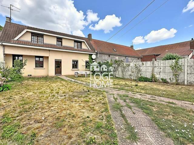 AU COEUR DE LOOS EN GOHELLE : BELLE MAISON AUX BEAUX VOLUMES, 3 CHAMBRES, JARDIN, GARAGE INDÉPENDANT DE 53M² A RENOVER — photo du bien