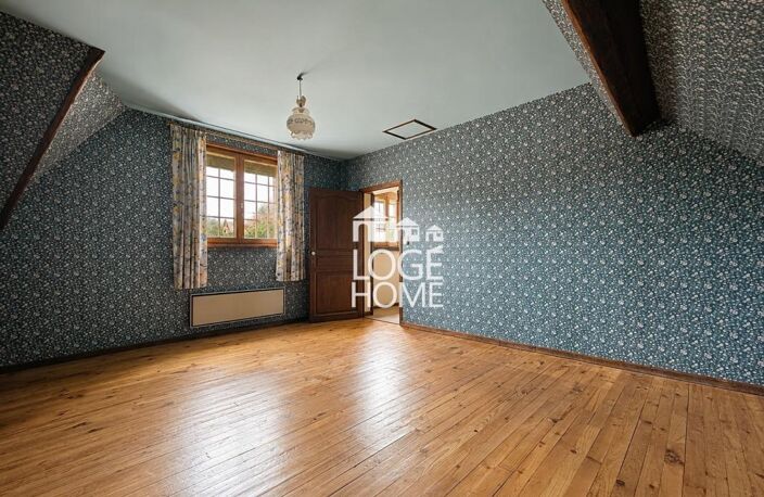 AU COEUR DE LOOS EN GOHELLE : BELLE MAISON AUX BEAUX VOLUMES, 3 CHAMBRES, JARDIN, GARAGE INDÉPENDANT DE 53M² A RENOVER — photo 4
