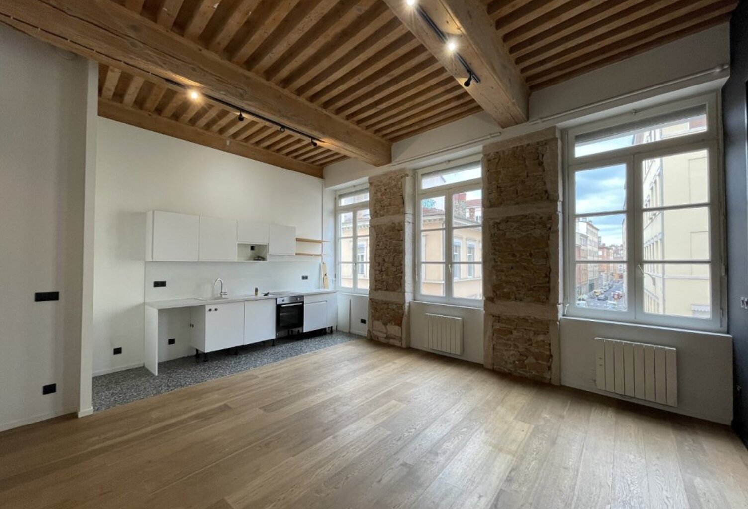 T2 — photo 1