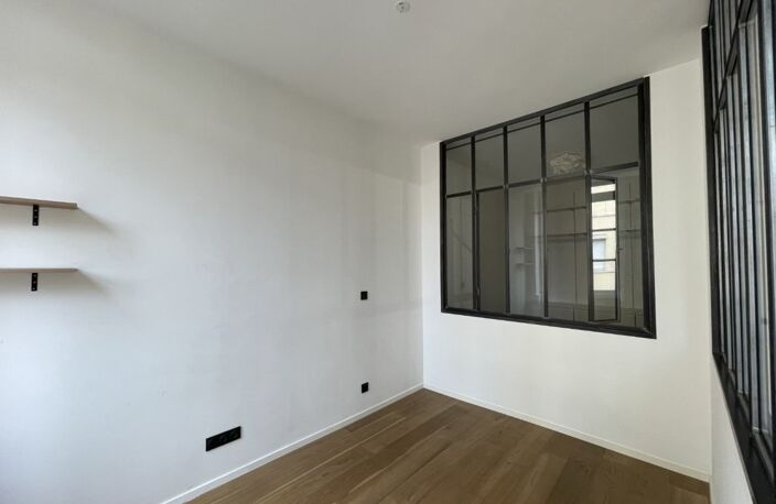T2 — photo 4
