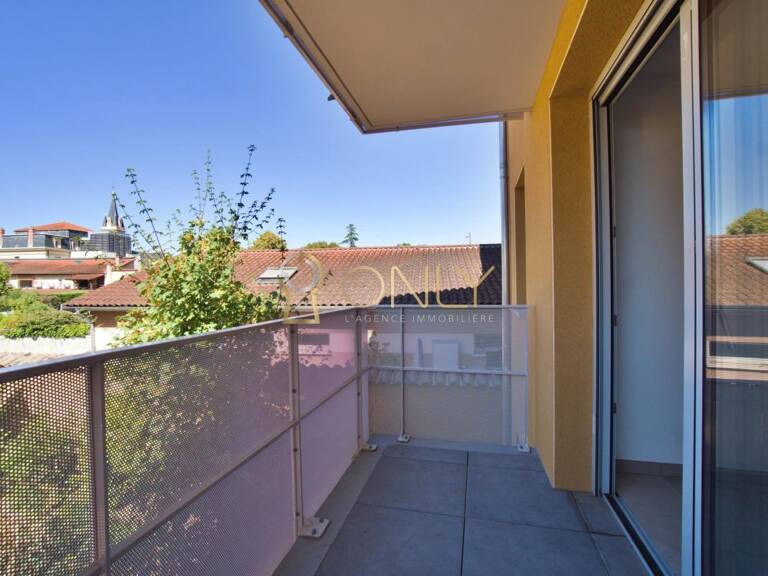 Quincieux- Appartement T2 - Centre Village — photo 1