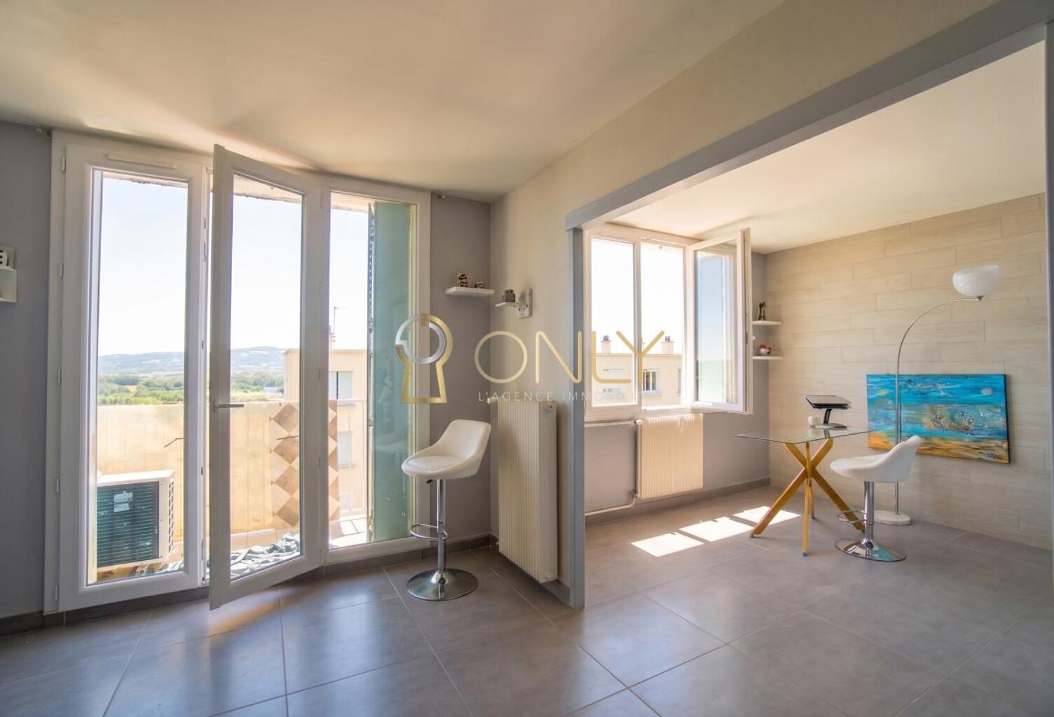 Trévoux - Appartement - T2 - 50 m² - Balcon — photo 1