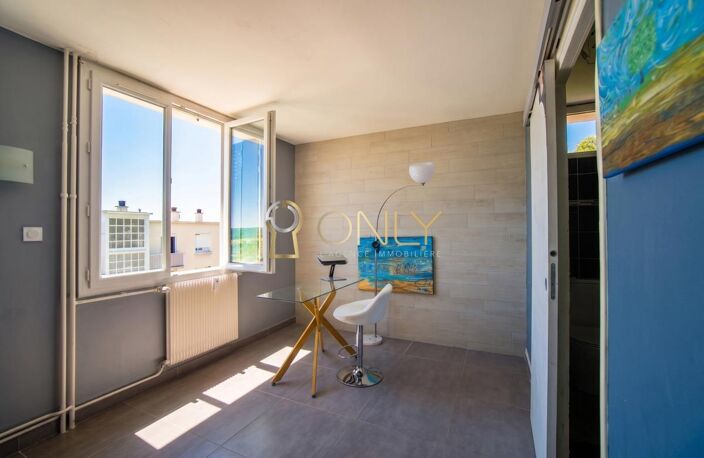 Trévoux - Appartement - T2 - 50 m² - Balcon — photo 3
