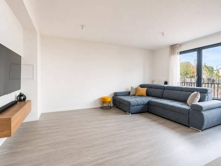 Appartement de 4 pièces de 85 m² à Stains — photo 1