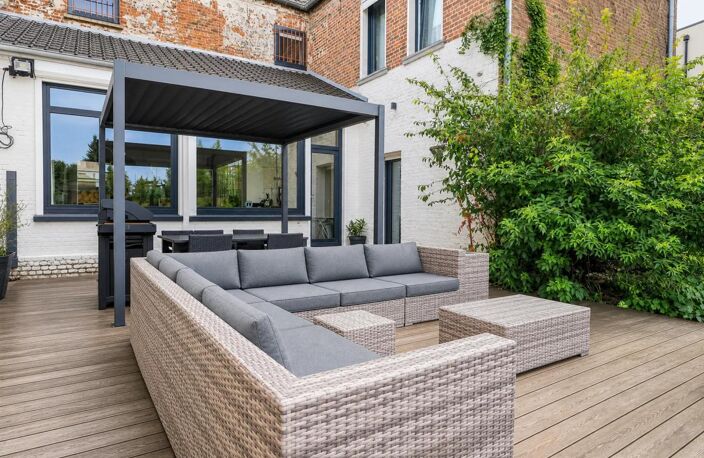 ANICHE - MAISON DE MAÎTRE DE 237 M² AVEC PISCINE, SPA & SAUNA — photo 2