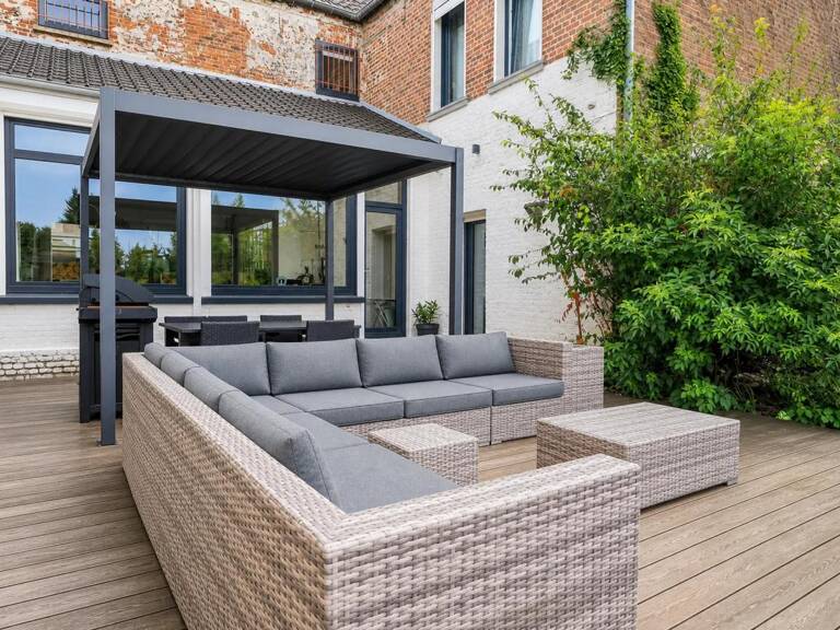 ANICHE - MAISON DE MAÎTRE DE 237 M² AVEC PISCINE, SPA & SAUNA — photo 1