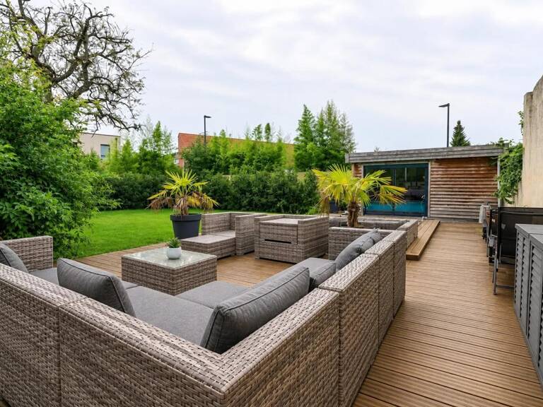 ANICHE - MAISON DE MAÎTRE DE 237 M² AVEC PISCINE, SPA & SAUNA — photo 1