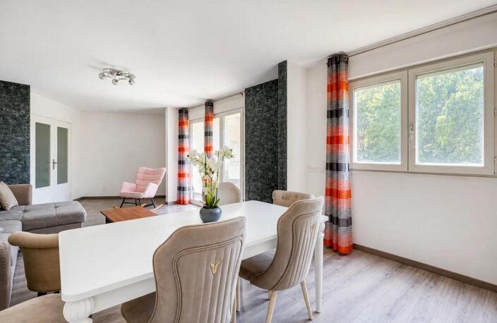 Appartement de 4 pièces de 98 m² à Villeurbanne — photo 4