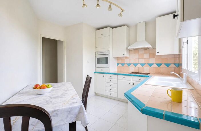 Appartement de 4 pièces de 98 m² à Villeurbanne — photo 5