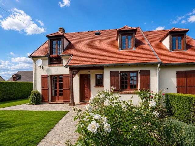 Maison de 7 pièces de 185 m² à Garancières — photo du bien