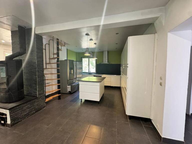 maison familiale de 132 m² sur un terrain 2 700 m² — photo 1