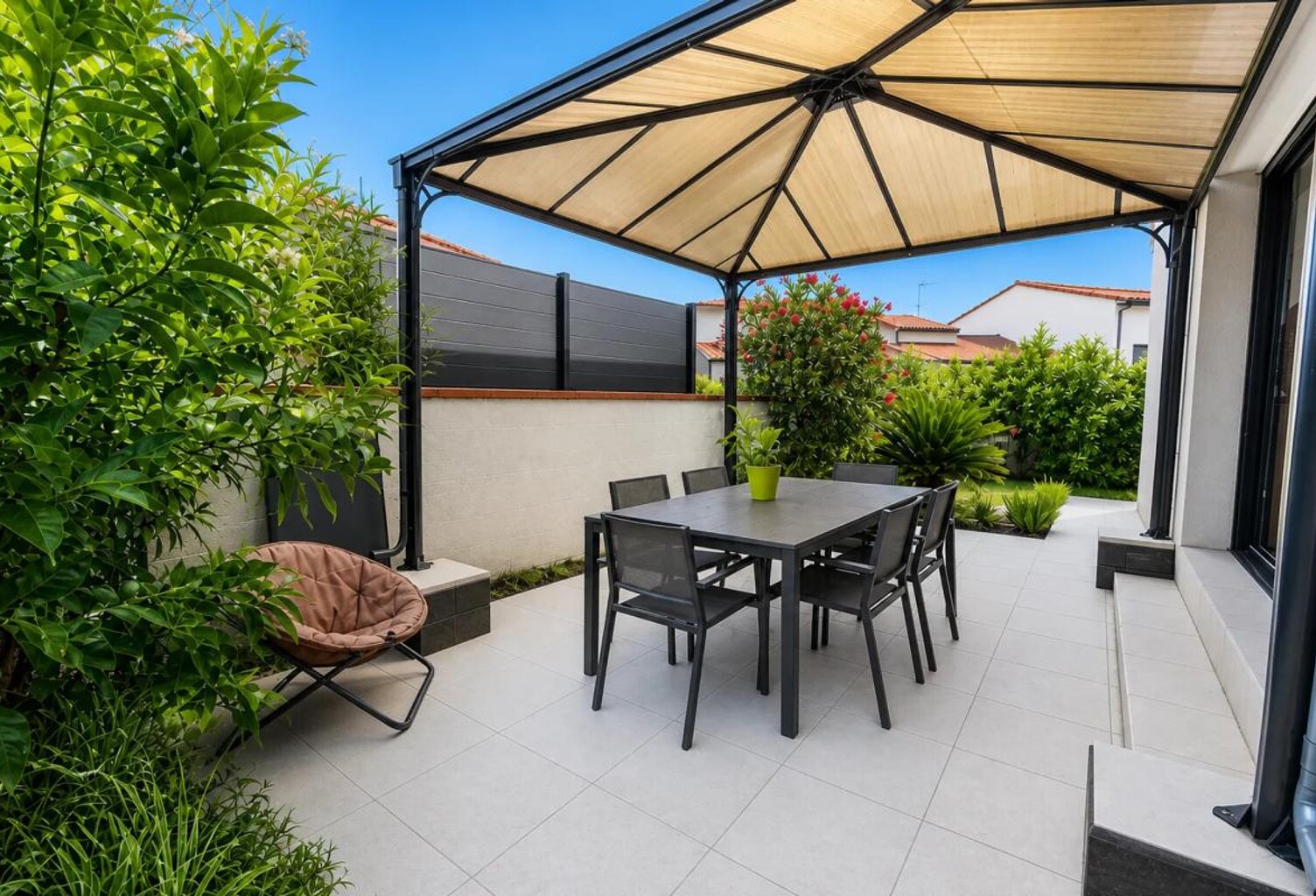 Maison 3 faces de plain-pied – 3 chambres – Jardin – Garage — photo 1