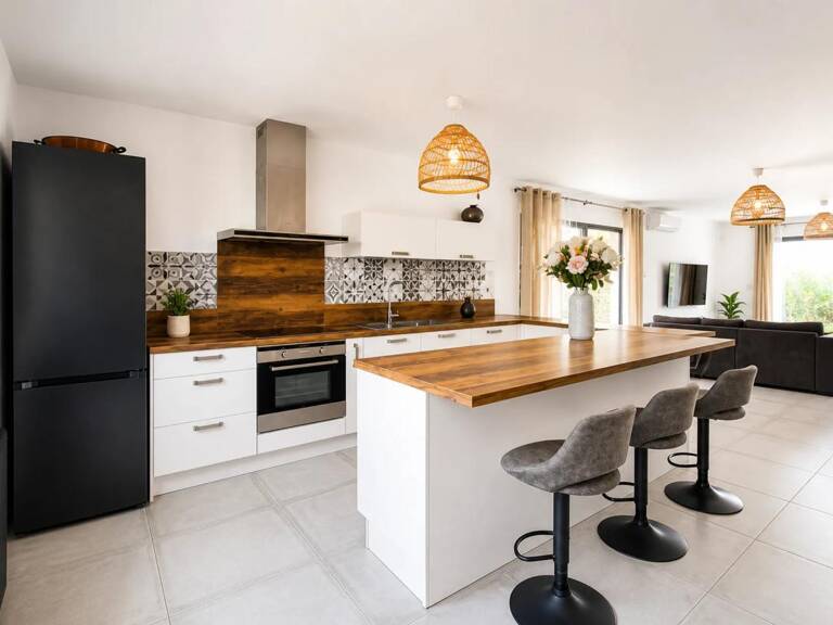 Maison 3 faces de plain-pied – 3 chambres – Jardin – Garage — photo 1