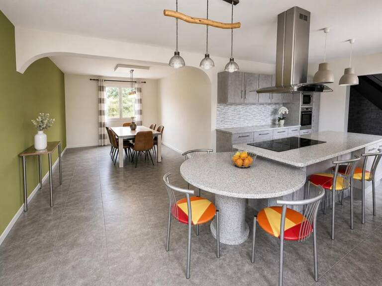 Maison de 7 pièces de 221 m² à Saint-Mathieu — photo 1
