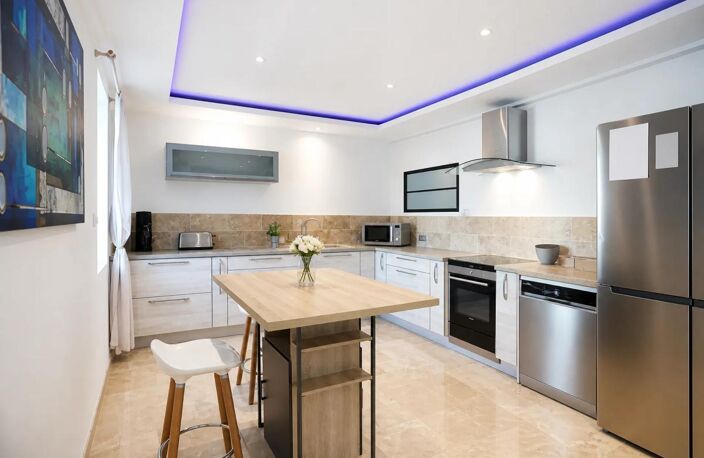 Maison de 10 pièces de 158.3 m² à Le Pin,  terrain de 2870 m² — photo 5