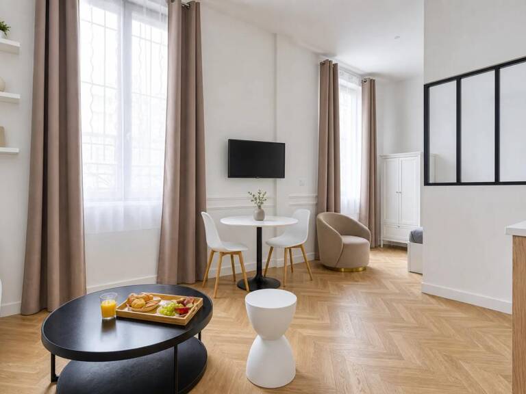 NANTERRE – ENSEMBLE DE DEUX T1 BIS RÉNOVÉS — photo 1