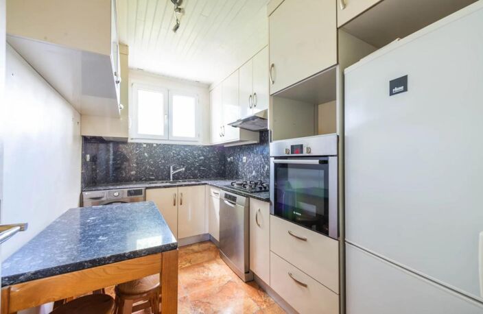 Appartement de 4 pièces de 64 m² situé à Versailles — photo 2
