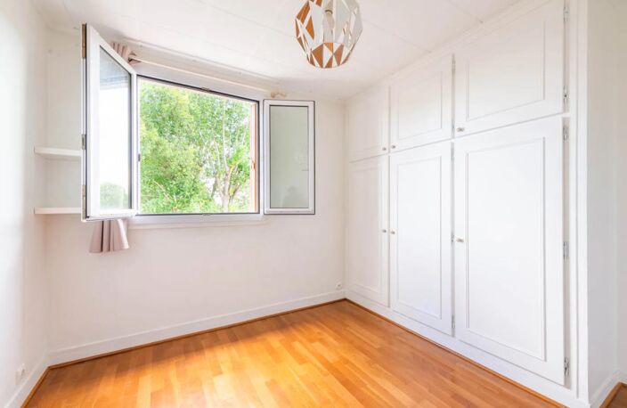 Appartement de 4 pièces de 64 m² situé à Versailles — photo 4
