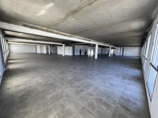PLATEAU DE 1106m² DIVISIBLE — photo du bien