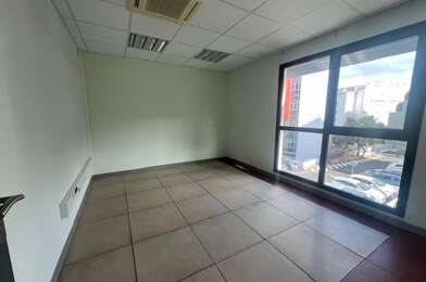 Bureau  3820 €