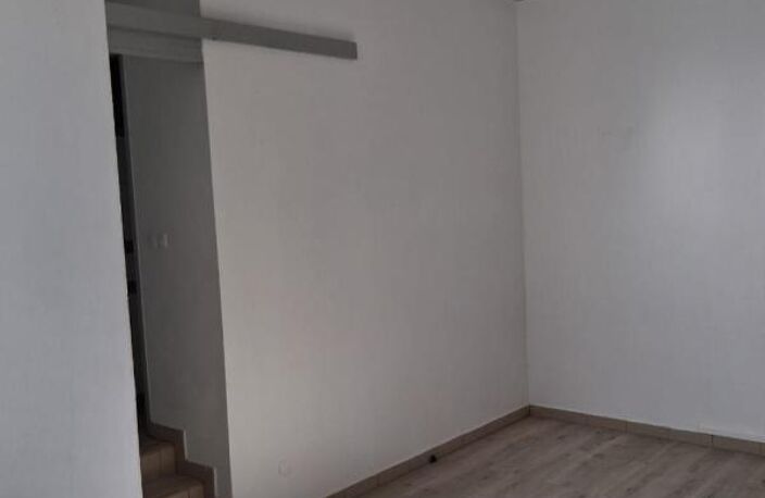 Bien Commercial à Louer — photo 3