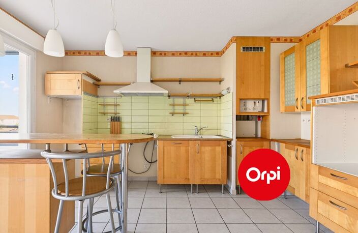 À Vendre - Saint Priest Centre Ville - Appartement type 3 - 2 chambres - 71m2 - stationnement — photo 5