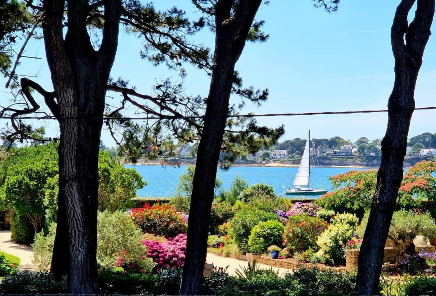 Un Avant-Goût de Paradis: Quand Saint Philibert regarde La Trinité-sur-Mer — photo 1