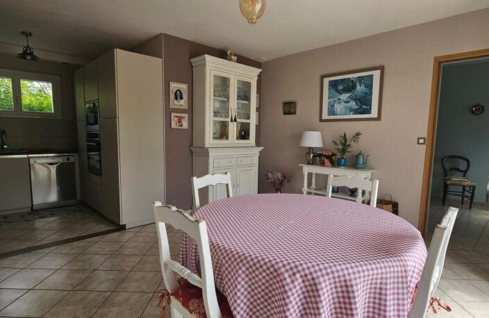 Longère rénovée de 4 chambres, dépendances et grand jardin — photo 4