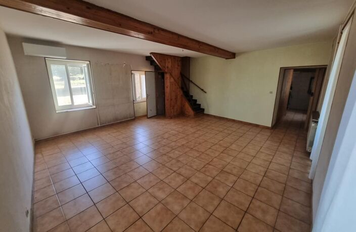 Maison mitoyenne à Chatonnay – À rénover ou clé en main selon votre projet — photo 3