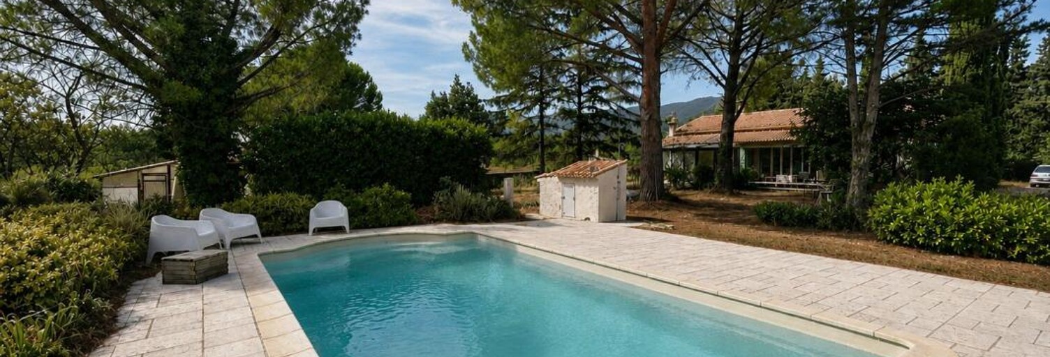 Maison 5 Pièces 154 m² à vendre à Saint-Martin-de-la-Brasque (84760)