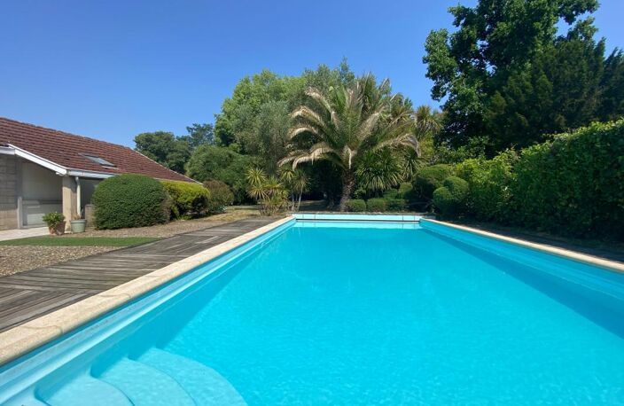 Maison À Vendre avec piscine et dépendance — photo 2