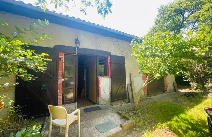Ferme landaise à rénover intégralement  à Sort en Chalosse sur terrain boisé de plus d'un hectare — photo 2