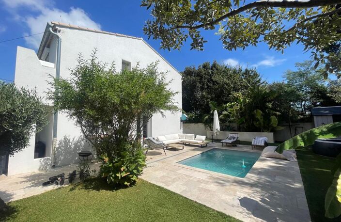 A VENDRE LA SEYNE SUR MER 83500 QUARTIER SUD TRES BELLE VILLA AVEC PISCINE 4 CHAMBRES — photo 2
