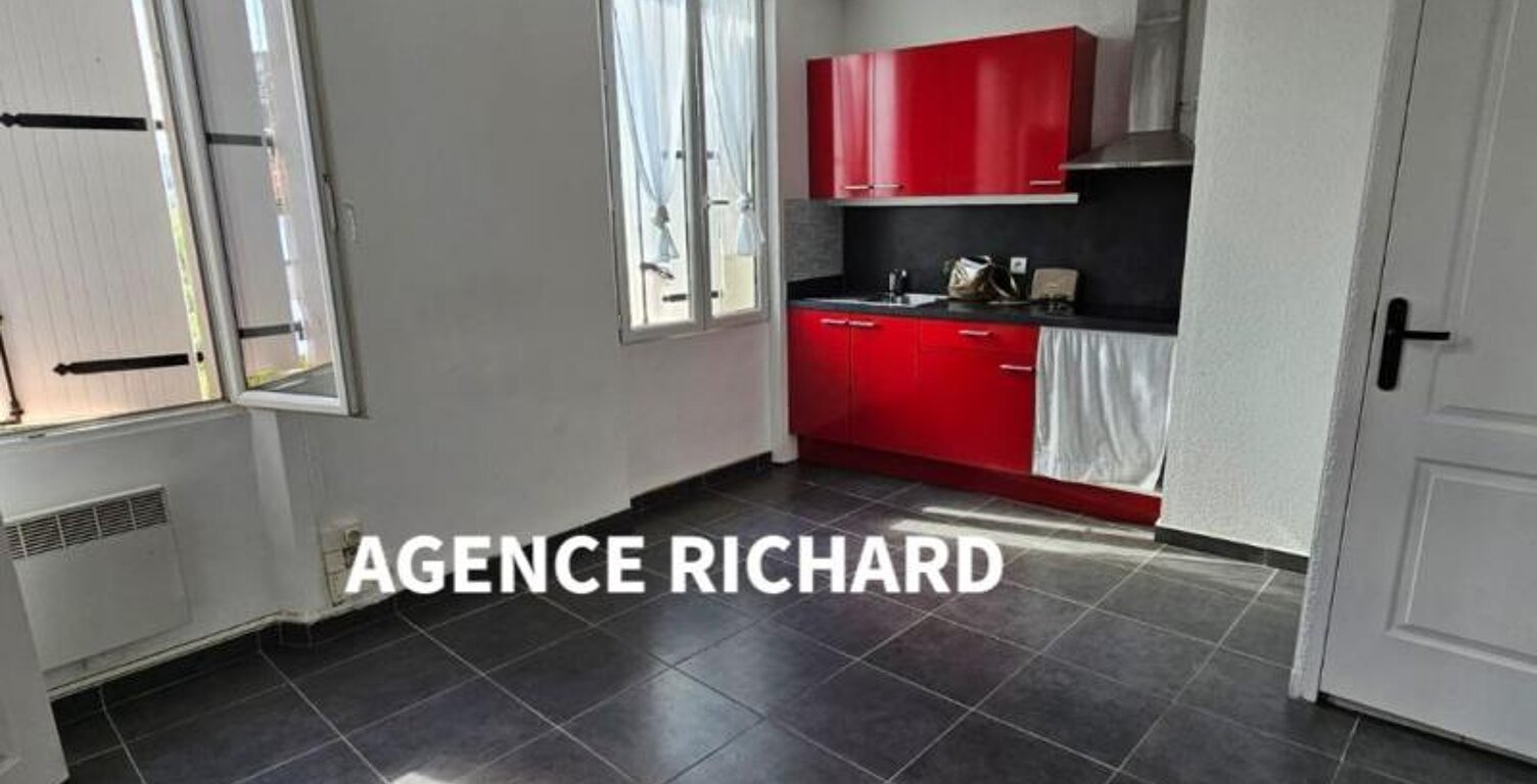 À Louer OLLIOULES CENTRE appartement de TYPE 2 — photo 1