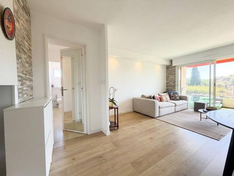 Superbe T3 rénové au calme absolu — photo 1