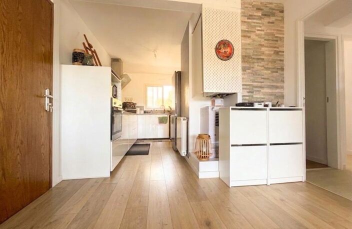 Superbe T3 rénové au calme absolu — photo 3