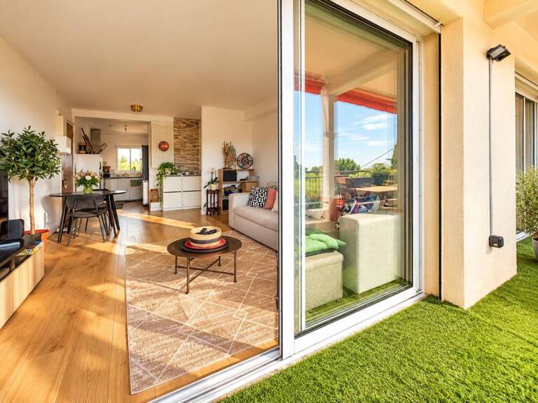 Superbe T3 rénové au calme absolu — photo 1