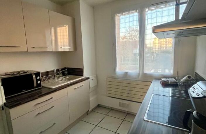 APLEMONT - APPARTEMENT MEUBLÉ 3 PIECES — photo 2