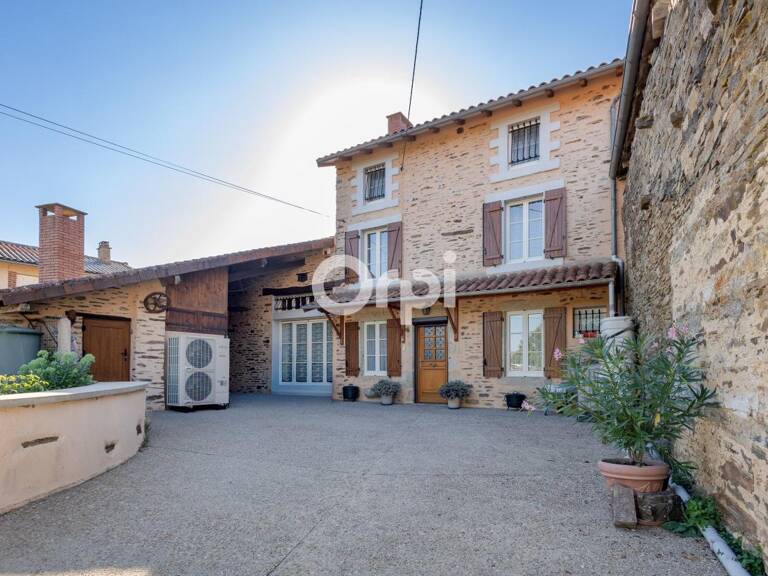   Charmante maison en pierres avec jardin et garage – Cussac — photo 1