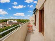 Toulouse, coeur Guilhemery, Appartement de type 3, traversant, dernier étage avec double balcons, cellier et parking — photo 2