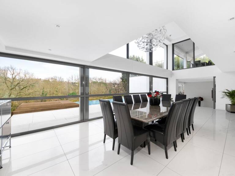 Vieille Toulouse maison contemporaine d'exception avec Piscine sur Terrain de plus de 9600m2 — photo 1