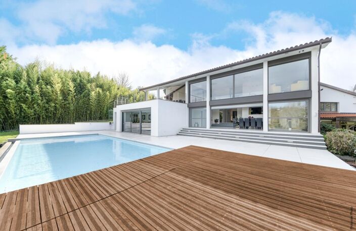 Vieille Toulouse maison contemporaine d'exception avec Piscine sur Terrain de plus de 9600m2 — photo 3